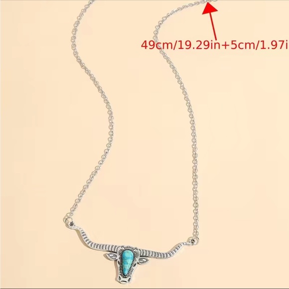 Bullhead Western Style Silver and Turquoise Necklace - Picture 2 of 5